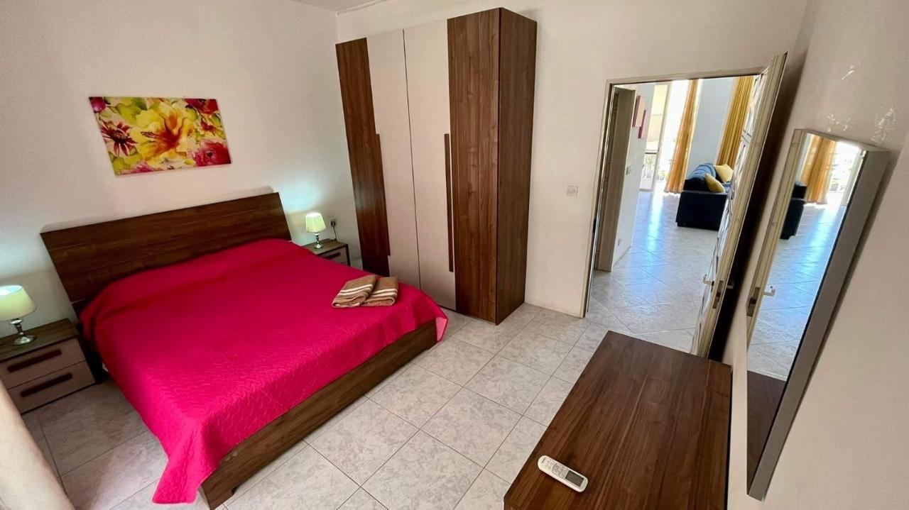 Sea View And Valley View Flat In Marsalforn Apartment Luaran gambar